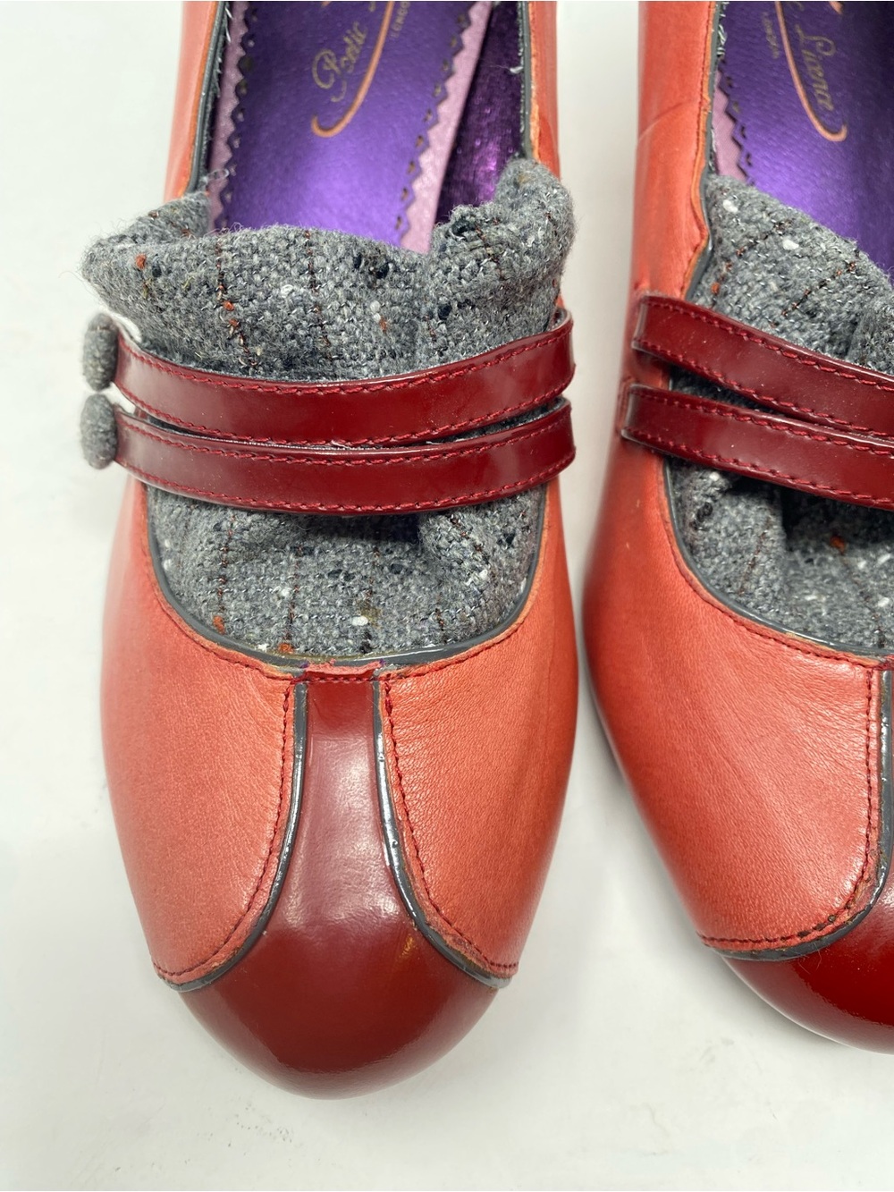 Poetic License Love Letter Mary Jane Red Leather Heels Gray Fabric Trim Retro - Picture 7 of 12